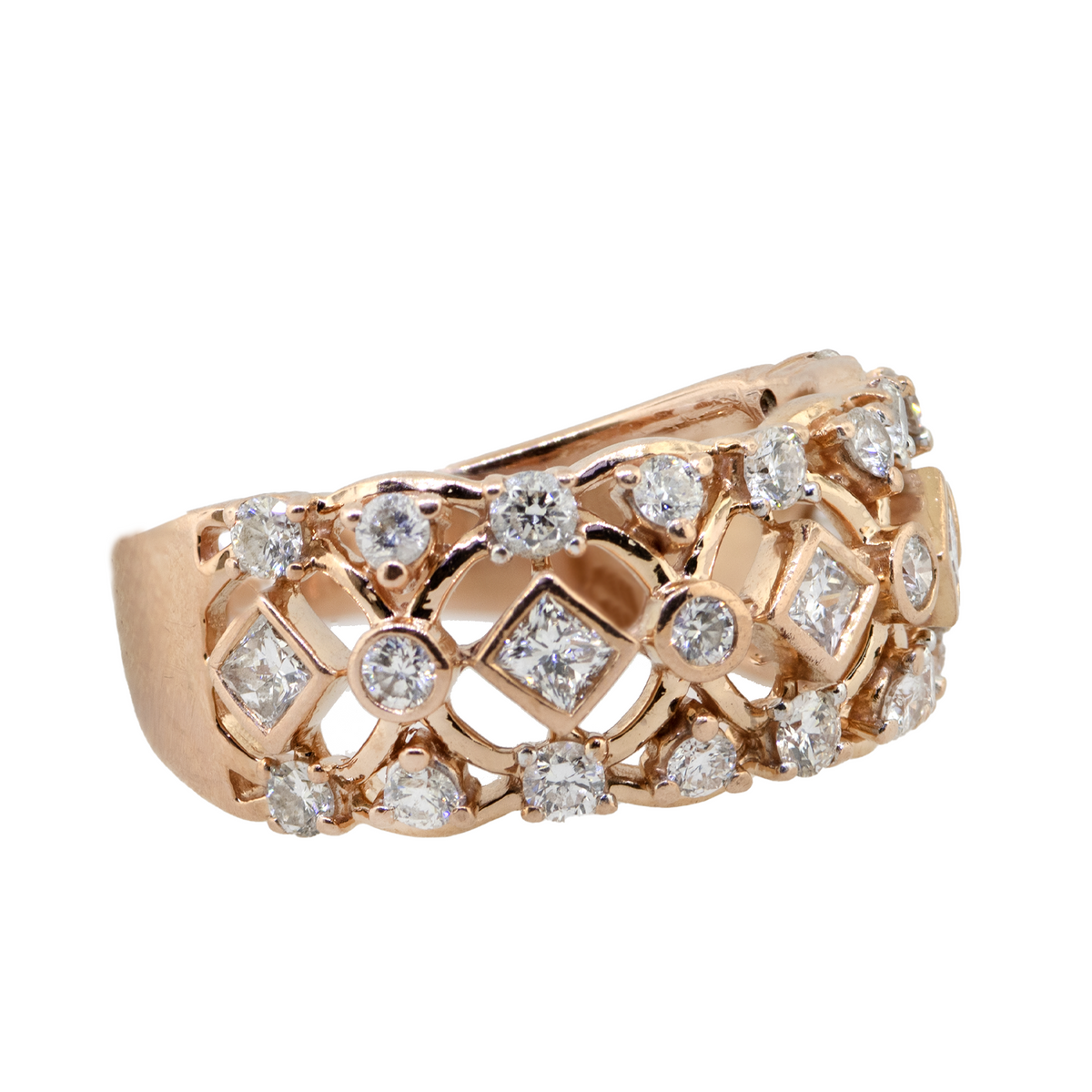 14KR 5.60 gm. Fancy Diamond Ring