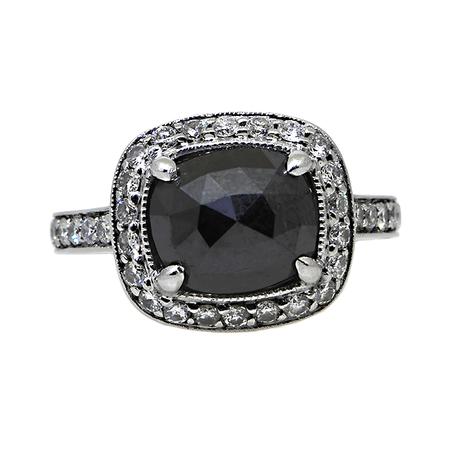 18KW Black and White Diamond Ring