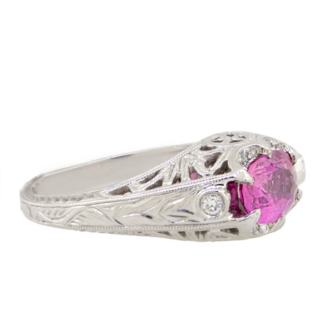 KW 5.50 gm. Diamond & Pink Sapphire Ring