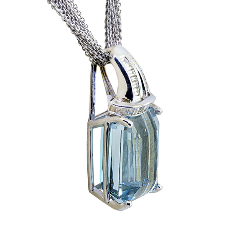 14KW 17.60 gm. Blue Topaz & Diamond Pendant