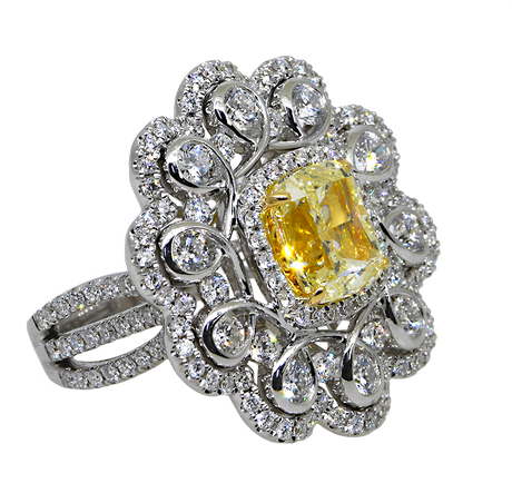 18KWY Fancy Diamond Rings