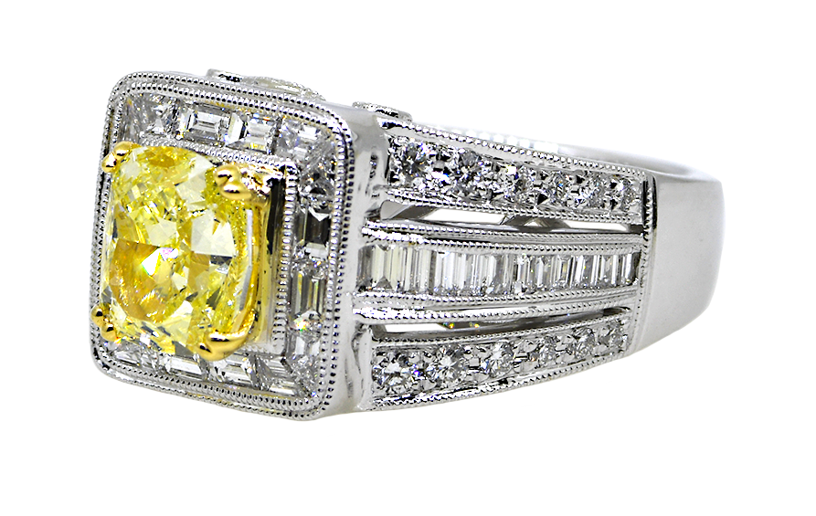 18KWY Fancy Diamond Ring