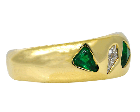 14KY Emerald and Diamond Band