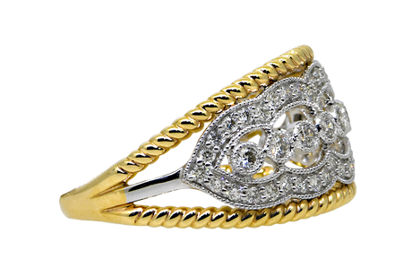 14KYW Fancy Diamond Band