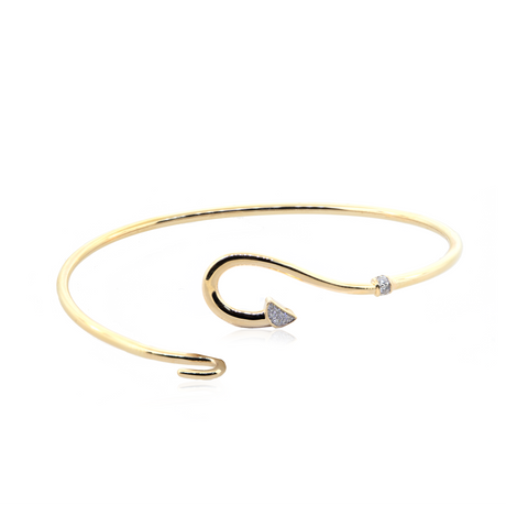 14KY 4.90gm Diamond Fish Hook Bangle Bracelet